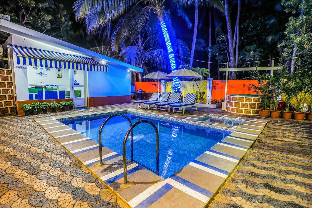Fabhotel K7 Trends With Pool, Baga Beach - Nr Baga Beach Calangute Exterior photo