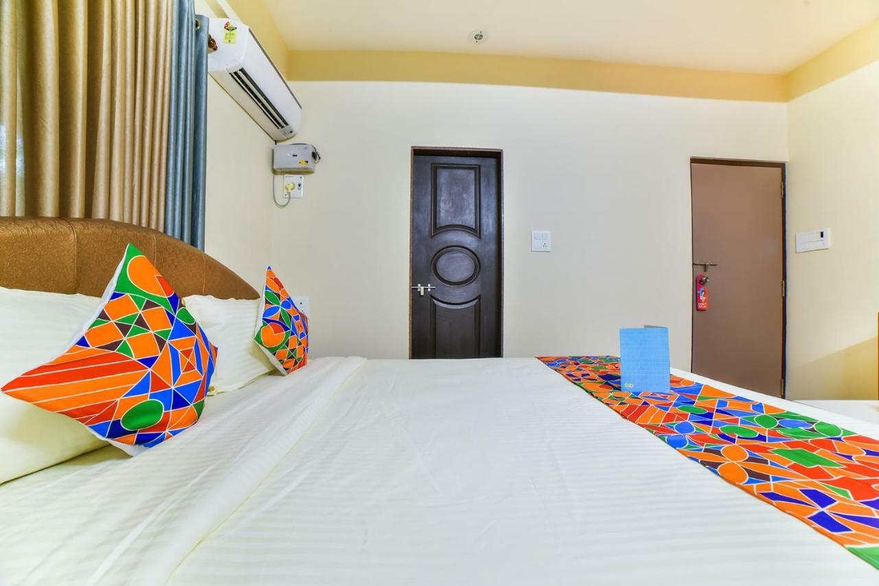 Fabhotel K7 Trends With Pool, Baga Beach - Nr Baga Beach Calangute Exterior photo
