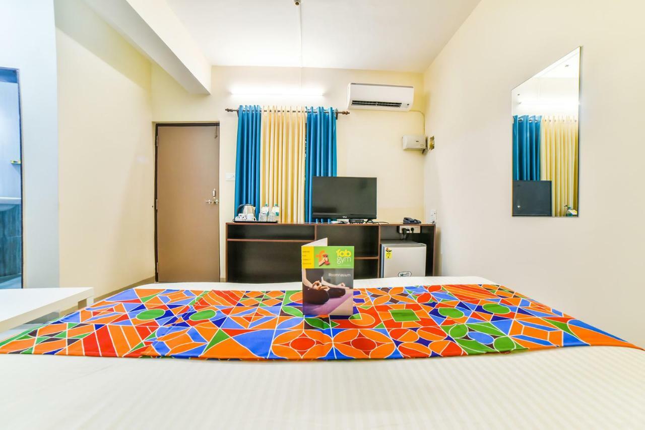 Fabhotel K7 Trends With Pool, Baga Beach - Nr Baga Beach Calangute Exterior photo