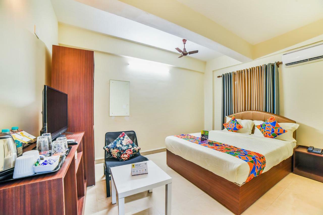 Fabhotel K7 Trends With Pool, Baga Beach - Nr Baga Beach Calangute Exterior photo