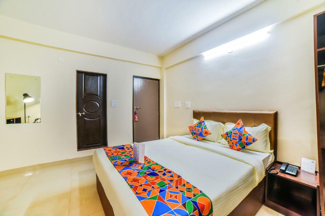 Fabhotel K7 Trends With Pool, Baga Beach - Nr Baga Beach Calangute Exterior photo